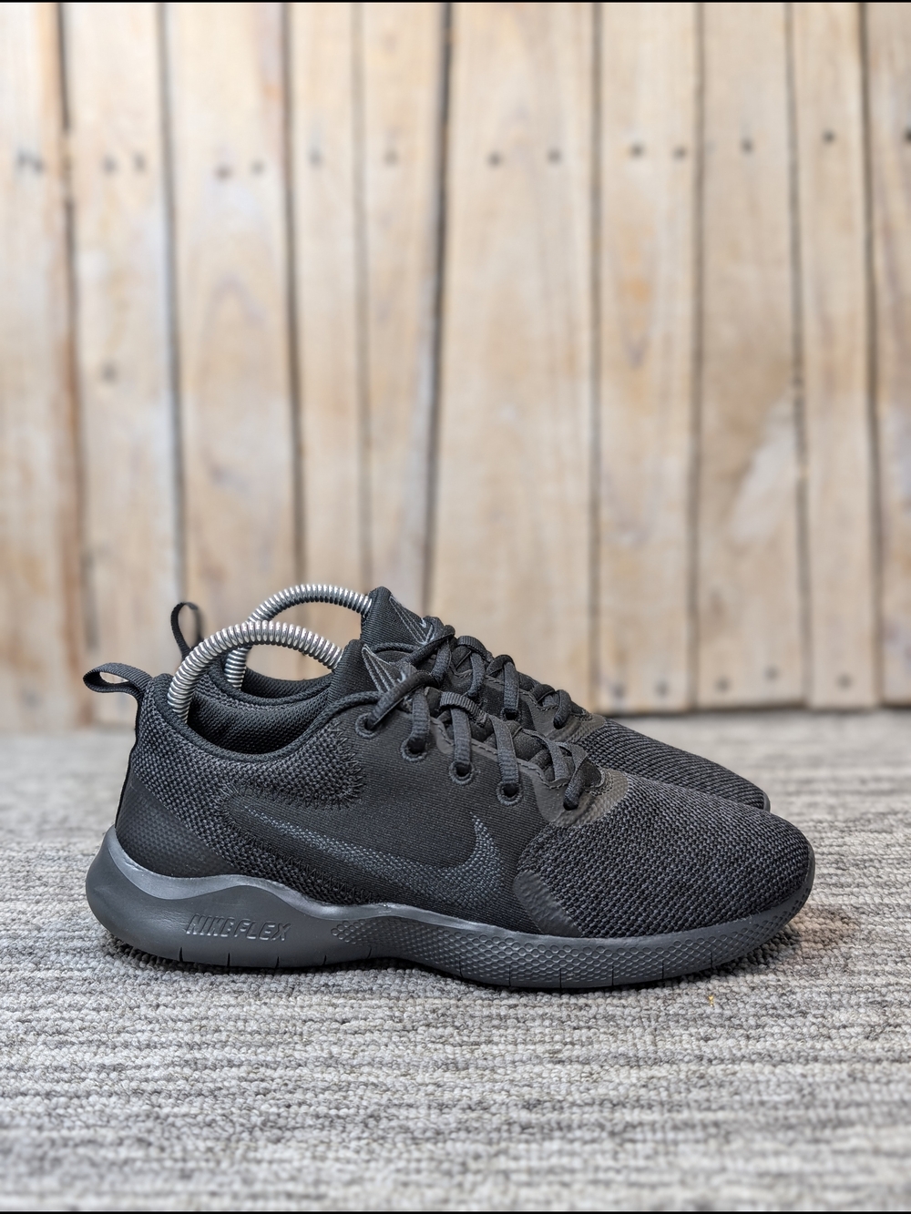 Women's Nike Flex Experience Run 10 in All Black - Size 8